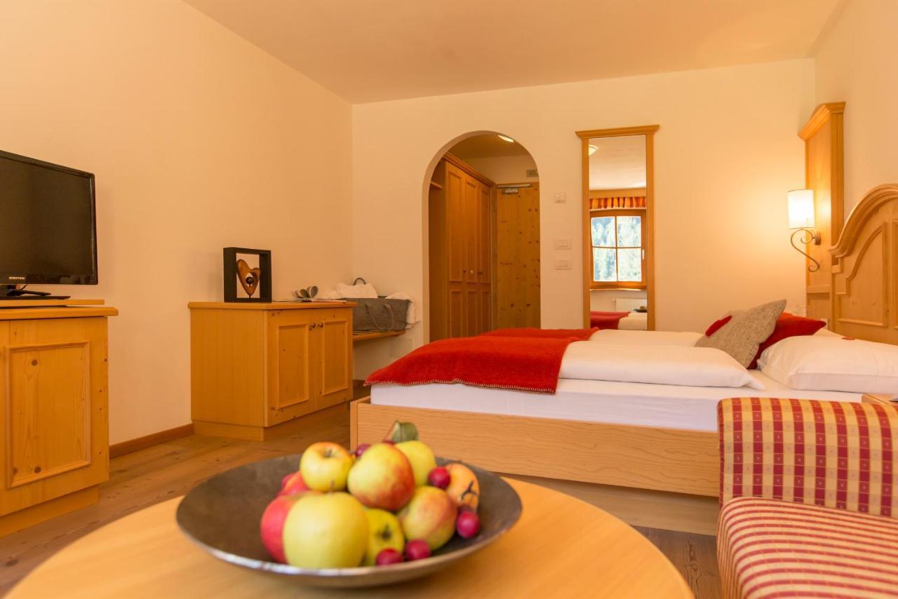 Berghotel Johanneshof Anterselva di Mezzo Exterior photo